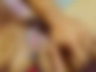 Live cam show with ChloeOhiggins - Facial Piercings on chickslive.net