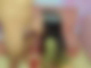Live cam show with ChloeOhiggins - Ball Sucking on Instabang