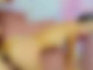 Live cam show with ChloeOhiggins - Skinny on googirlz