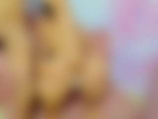 Live cam show with ChloeOhiggins - Strip on Milf Play