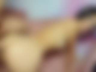 Live cam show with ChloeOhiggins - Ball Sucking on Camsoda