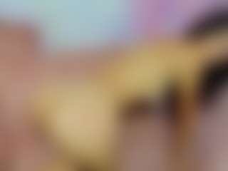 Live cam show with ChloeOhiggins - Tease on WildCum