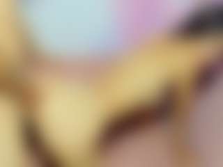 Live cam show with ChloeOhiggins - Skinny on sexytreat.net