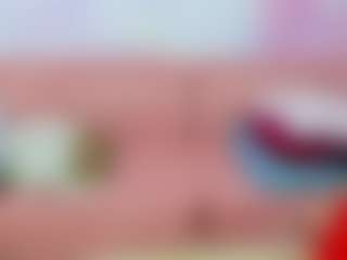 Live cam show with ChloeOhiggins - Brown Eyes on Hubzter Live