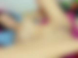 Live cam show with ChloeOhiggins - Facial Piercings on Lustler