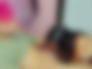ChloeOhiggins's Live Sex Cam Show