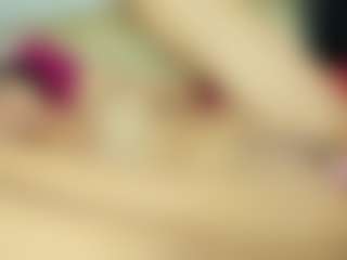 Live cam show with ChloeOhiggins - Cum on SinfulBabes
