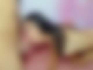 Live cam show with ChloeOhiggins - Skinny on Hubzter Live
