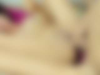 Live cam show with ChloeOhiggins - Cum on Camsoda