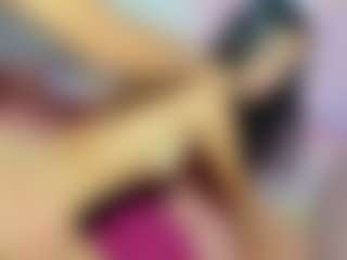 Live cam show with ChloeOhiggins - Ass Bouncing on AdultVida.com