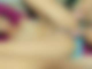Live cam show with ChloeOhiggins - Tease on crypto-cams