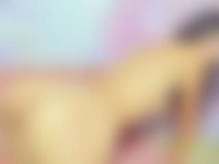 Live cam show with ChloeOhiggins - Camel Toe on Dolls Live