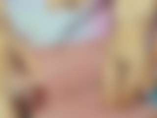Live cam show with ChloeOhiggins - Thin on luckytryst.com