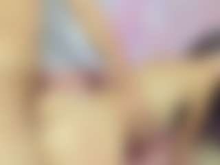 Live cam show with ChloeOhiggins - Lingerie on Camsoda