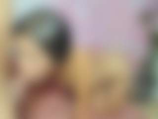 Live cam show with ChloeOhiggins - Ball Sucking on Camsoda