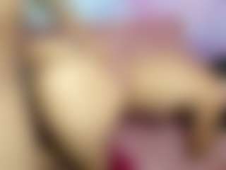Live cam show with ChloeOhiggins - White on Camsoda | colombia