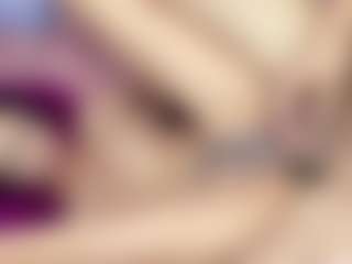 ChloeOhiggins's Live Sex Cam Show