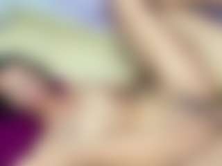 ChloeOhiggins's Live Sex Cam Show