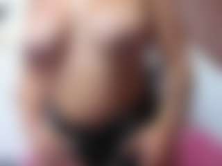 Diiamond18's Live Sex Cam Show