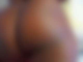 Nicelle Ribbon's Live Sex Cam Show