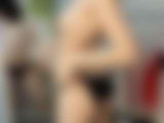 Live cam show with Eleanor-Lily - Striptease Teen (18+) on CamClone