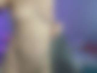 Live cam show with Eleanor-Lily - Striptease Teen (18+) on Camsoda