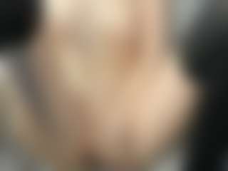Live cam show with Eleanor-Lily - New Tattoos on Streamer API