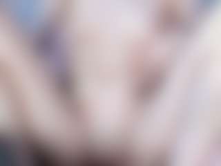 Live cam show with Eleanor-Lily - Moaning on Milfs Live