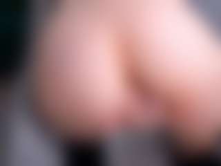 Live cam show with Eleanor-Lily - Cute on fapnchat