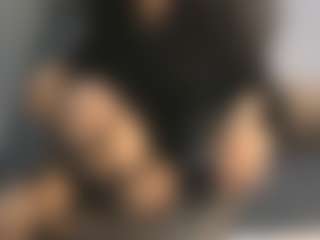Live cam show with Eleanor-Lily - Teasing on TottyGirls