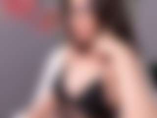 Live cam show with Eleanor-Lily - Moaning on live18s.com