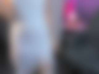 Live cam show with Eleanor-Lily - Sweet on Camsoda