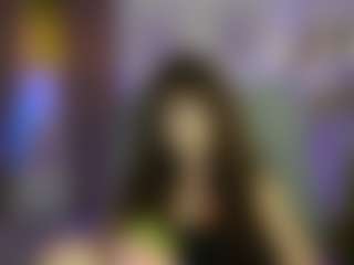 EllaYoung18's Live Sex Cam Show
