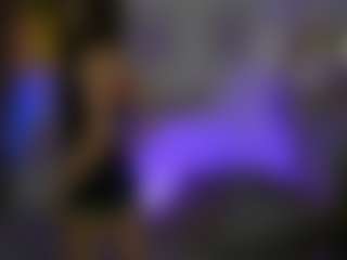 EllaYoung18's Live Sex Cam Show