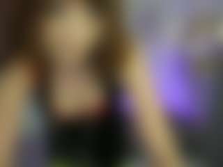 EllaYoung18's Live Sex Cam Show