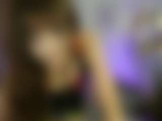 EllaYoung18's Live Sex Cam Show