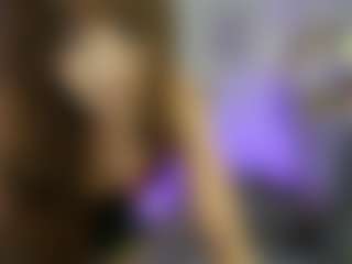 EllaYoung18's Live Sex Cam Show