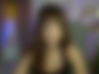 EllaYoung18's Live Sex Cam Show