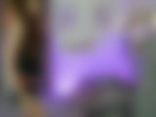EllaYoung18's Live Sex Cam Show