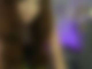 EllaYoung18's Live Sex Cam Show