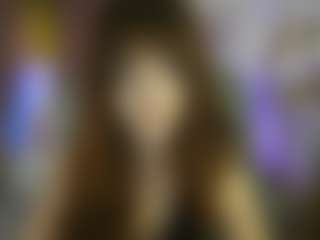 EllaYoung18's Live Sex Cam Show