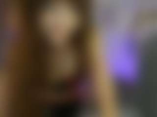 EllaYoung18's Live Sex Cam Show