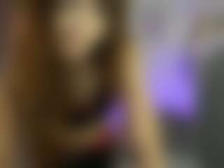 EllaYoung18's Live Sex Cam Show