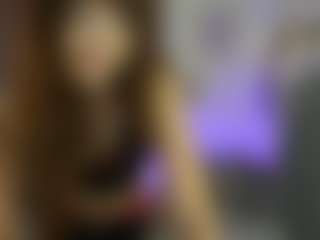 EllaYoung18's Live Sex Cam Show
