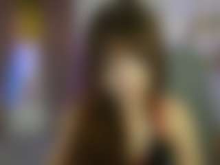 EllaYoung18's Live Sex Cam Show
