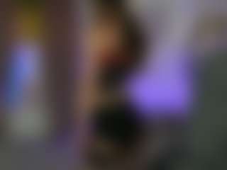 EllaYoung18's Live Sex Cam Show