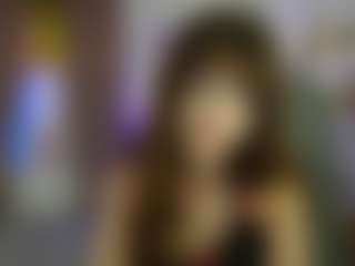 EllaYoung18's Live Sex Cam Show
