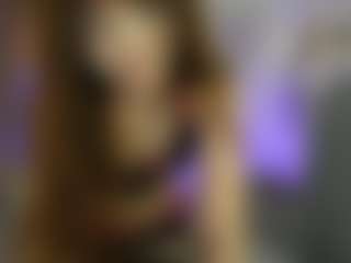EllaYoung18's Live Sex Cam Show