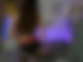 EllaYoung18's Live Sex Cam Show