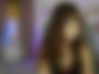 EllaYoung18's Live Sex Cam Show